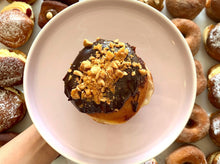 Load image into Gallery viewer, Wen & Yen Bakery | Single Donuts