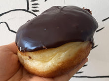 Load image into Gallery viewer, Wen & Yen Bakery | Single Donuts