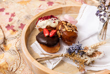 Load image into Gallery viewer, Wen & Yen Bakery | 4 Pack Filled Donuts