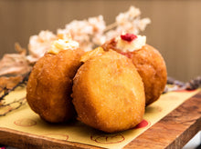 Load image into Gallery viewer, Wen & Yen Bakery | Allergy Friendly Donuts