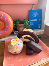 Load image into Gallery viewer, Mothers Day Box No Gluten (9th - 10th May)