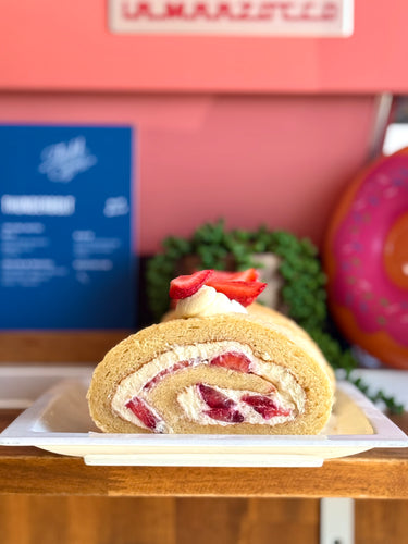 Strawberries and Cream Swiss Roll Log (no added gluten) (Fri-Sun)